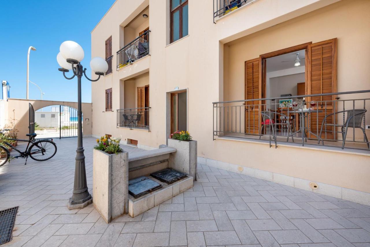 I Tre Golfi Beach Apartments San Vito Lo Capo Exteriör bild